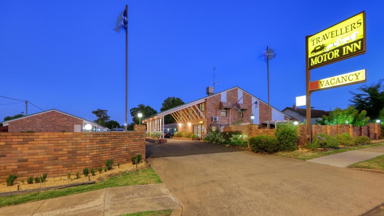 All Travellers Motor Inn Coonabarabran Zewnętrze zdjęcie